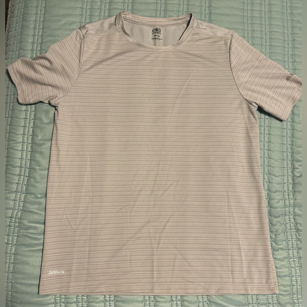 Athletic works big kid Gray Short Sleeve Performance Tee- size xxl(18)